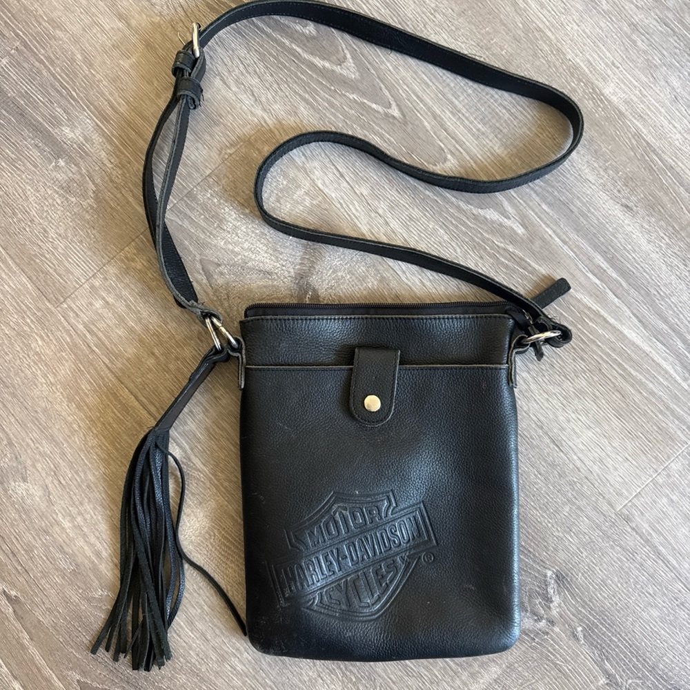 Vtg HARLEY DAVIDSON Black Smooth Soft Leather Crossbody Bag + Fringe Keychain  $